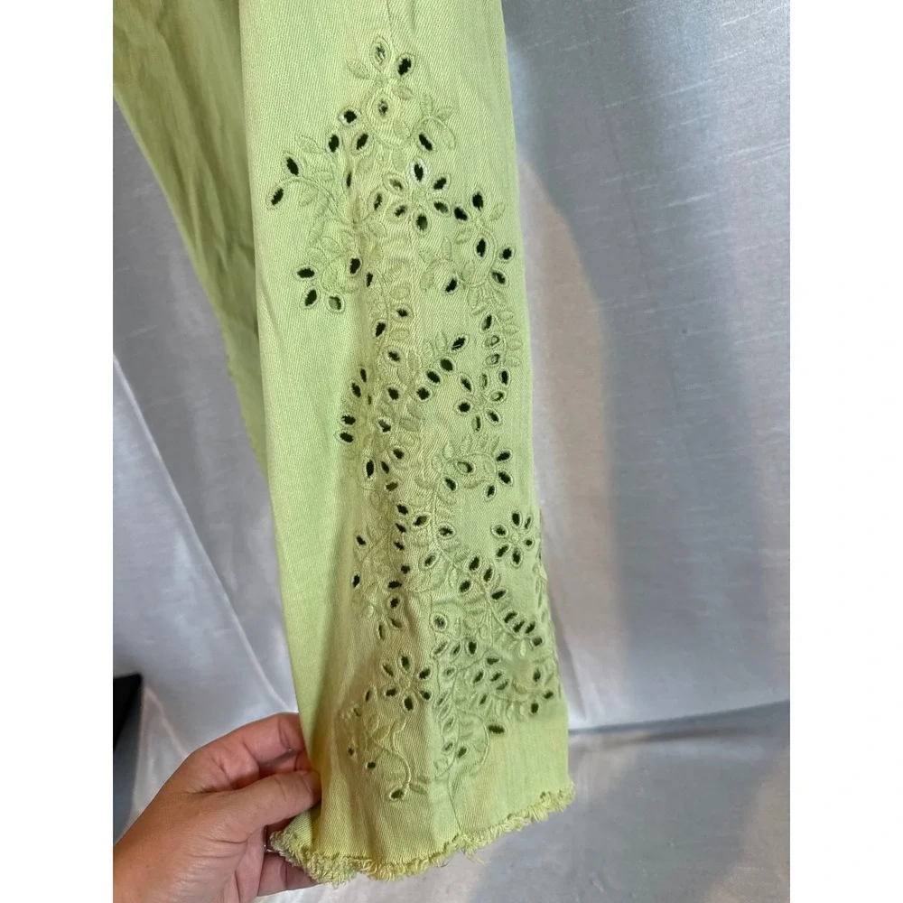 C Denim Est.‎ 1946 Curvy Jeans Size 14 Green Floral Cutout Raw Hem